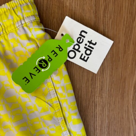 Open Edit Mens NWT Yellow Swim Trunks Elastic Waist Pockets Med - Picture 3 of 6
